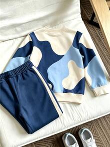 SHEIN 2件組小男孩酷炫圖案與個性化幾何時尚印花圓領衛衣與運動長褲套裝，適合假日派對聚會、春秋冬季穿著，舒適易穿，秋季首選穿搭，時尚休閒造型，秋冬街頭風，戶外休閒服飾，返校聚會適用，適合戶外活動 - 彩色 - 查看 2