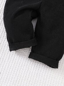 SHEIN Playful Pals 男嬰黑色燈芯絨吊帶褲 秋季可愛泰迪熊刺繡 親子套裝復古風 淘氣夥伴系列 外出拍照穿搭 - 黑色 - 查看 8