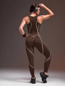 Powerista Women's Black Contrast Stitching Seamless Sports Tank Top & 9/10 Length Tight Leggings Set - Brown - View 3