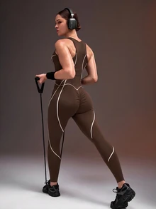Powerista Women's Black Contrast Stitching Seamless Sports Tank Top & 9/10 Length Tight Leggings Set - Brown - View 7