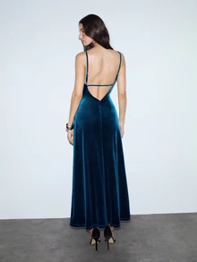MOTF PREMIUM Đầm nhung dài cổ chữ V sâu đính chuỗi hạt trang trí - Dark Blue - Xem 4