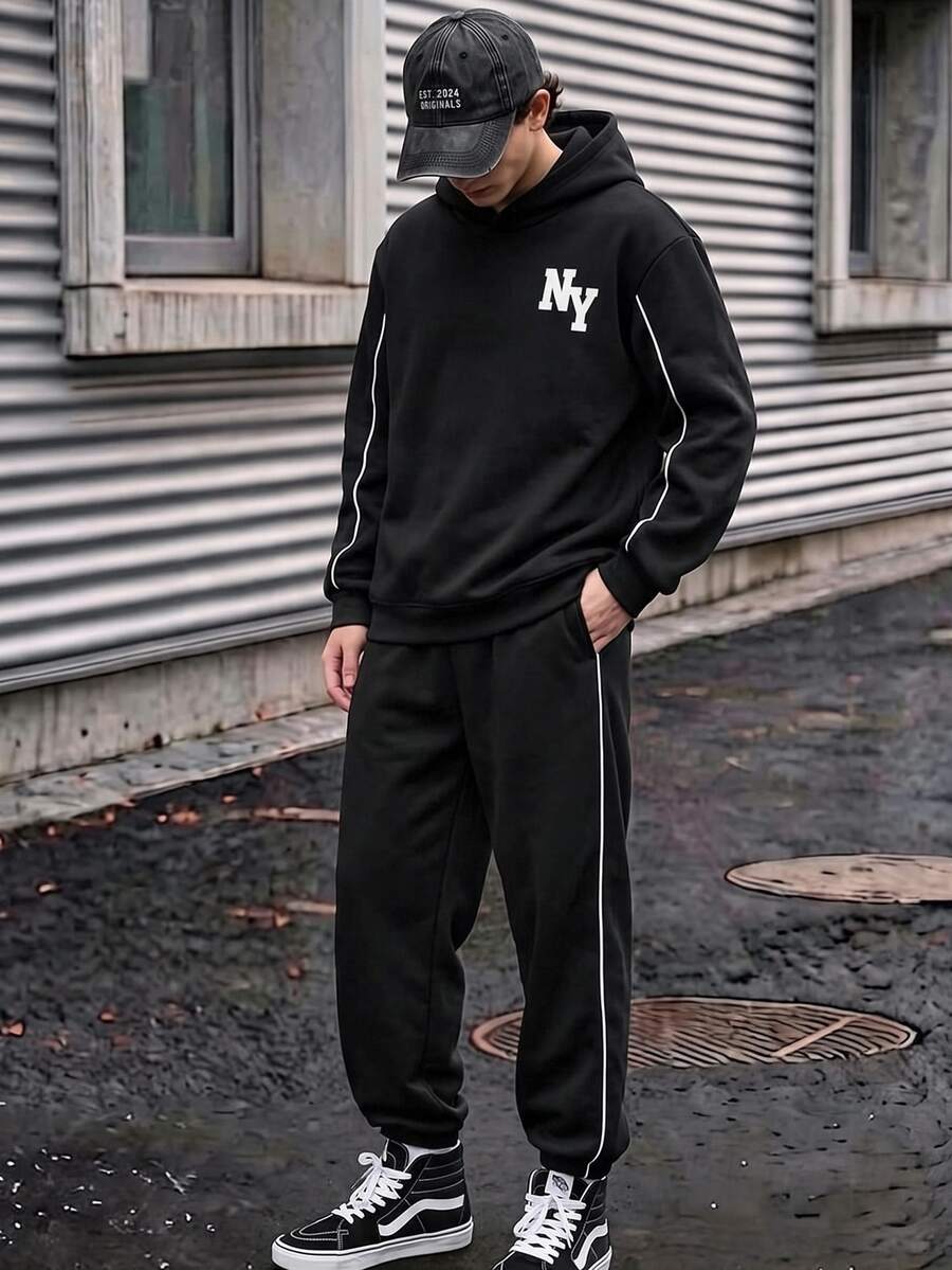 Teen Boys' Fleece Lined Graphic Sweatshirt And Sweatpants Set, Warm Loose Fit 2-Piece Streetwear Tracksuit, Winter Outfit