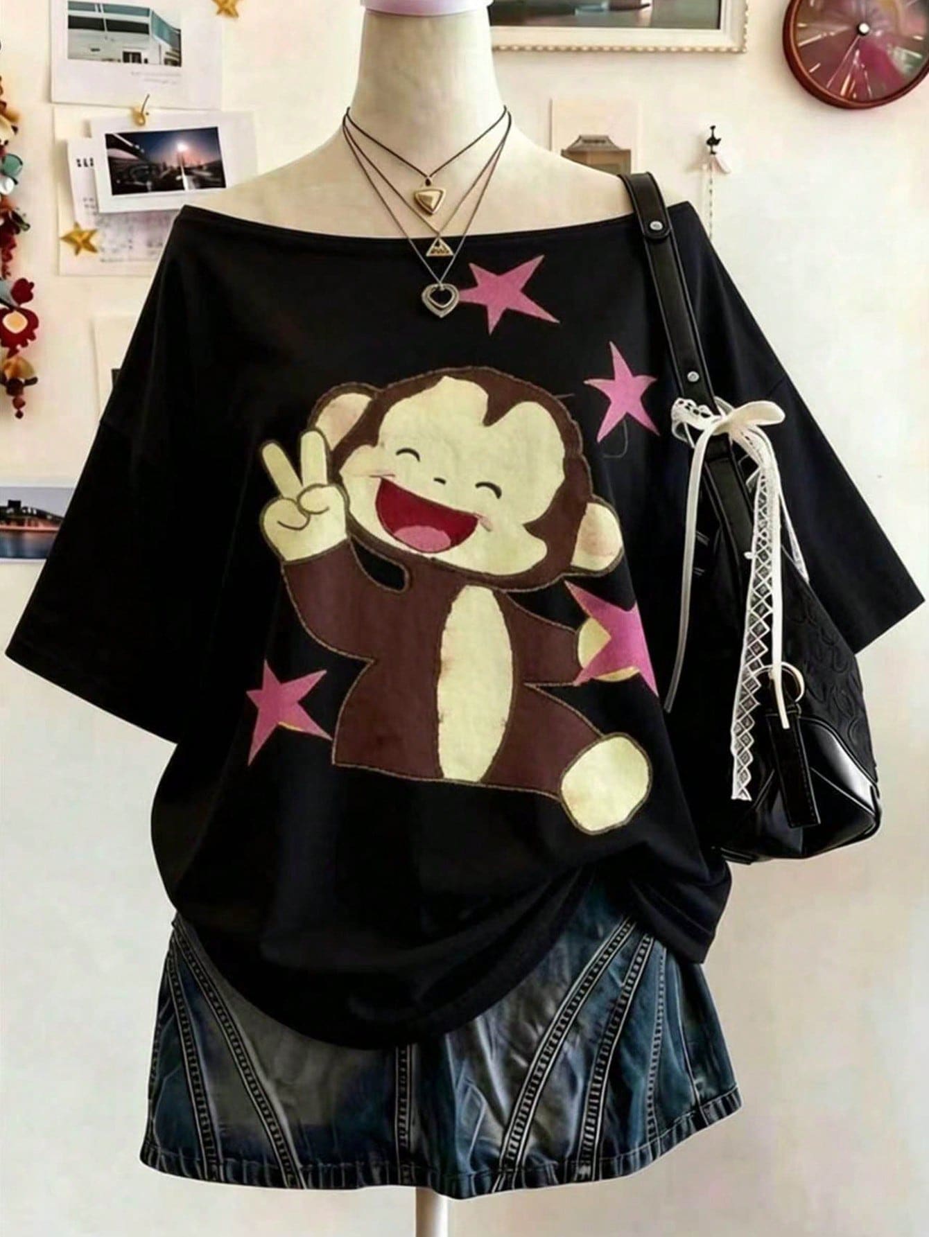 Lalippa Kaos Lengan Pendek Wanita Ukuran Besar Motif Kartun Hewan dengan Leher Asimetris - Putih - View 1