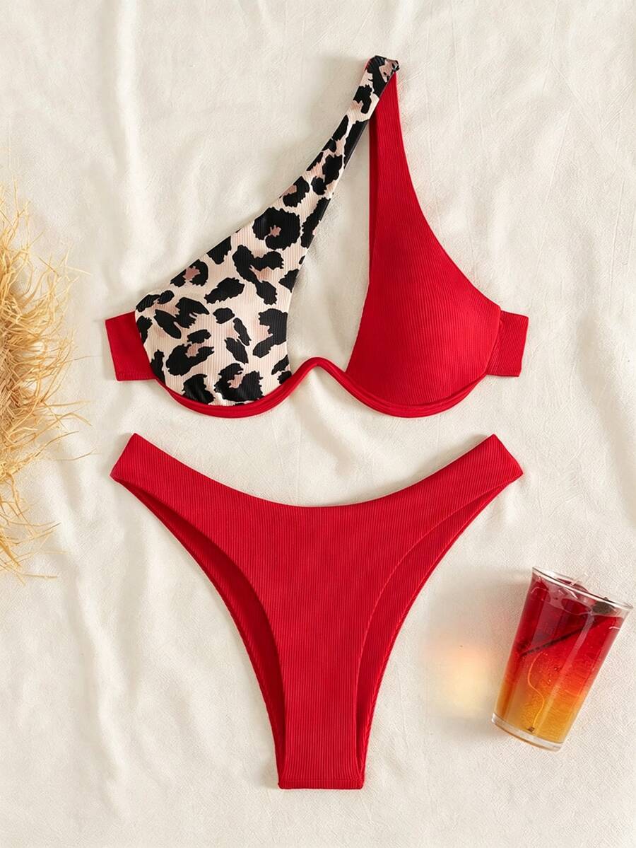 SHEIN Swim 豹纹拼接吊带泳衣(随机印花),带钢圈 - 紅色 - 查看 1