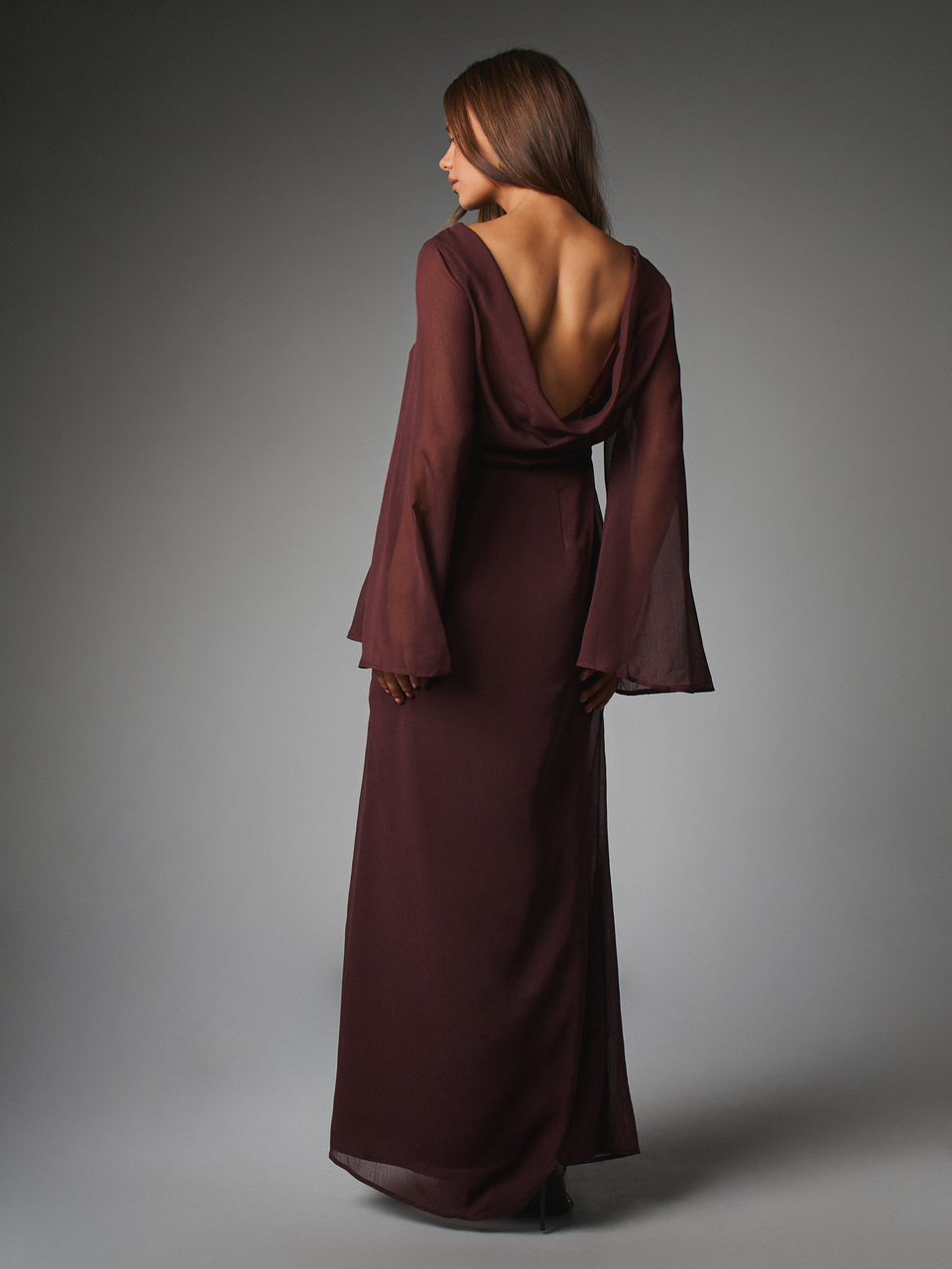 MISSGUIDED Chiffon Maxi Dress With Bell Sleeves And Ruched Waist