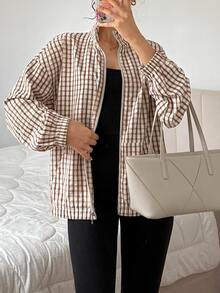 SHEIN EZwear 秋季女款標準版格紋梭織夾克，棕色與白色，休閒街頭風，復古 90 年代街頭穿搭，適合返校學生、夜間、教師、旅行 - 咖啡棕 - 查看 9