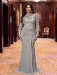 Serin Große Größen elegantes, klassisches, romantisches Abendkleid mit Rundhalsausschnitt, besticktem Mesh, langen Ärmeln, Perlen, Strass, geraffter A-Linie, für Hochzeit, Abendessen, Grau - Hellgrau - Übersicht 4