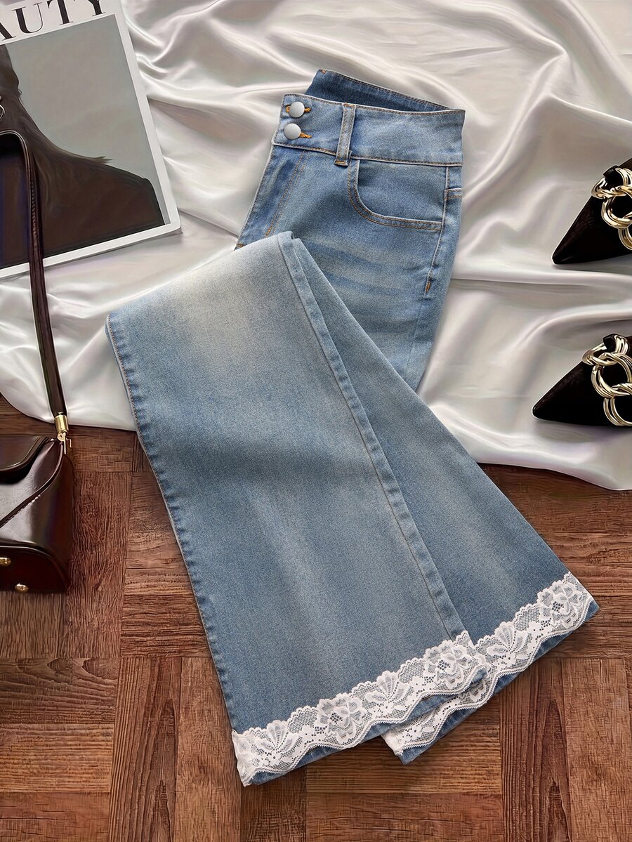 GlowEve Plus Size Women's Korean Style Fashion Lace Patchwork Flared Jeans - Light Wash - View 1