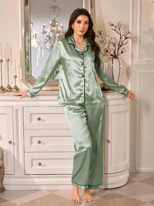 LuxeNights Conjunto de Pijama de Satén con Ribete en Contraste - Verde - Ver 4