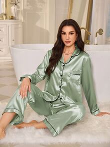 LuxeNights Conjunto de Pijama de Satén con Ribete en Contraste - Verde - Ver 1