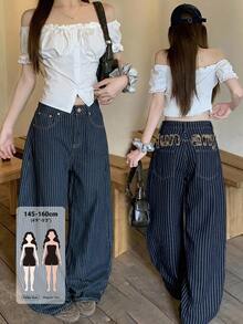 DAZY Celana Jeans Denim Wanita Model Lebar Longgar Kasual dengan Patch Huruf dan Garis-garis untuk Musim Gugur - Dusty Blue - View 1