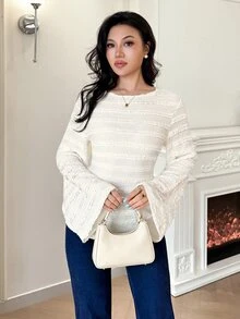 Modelyn Blus Kasual Wanita Warna Polos Leher Bulat Lengan Mengembang dengan Hiasan Rumbai - Aprikot - View 2
