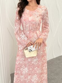 Yasmyna Gaun Muslim Lengan Panjang Berenda dengan Bordir Bunga Warna Merah Muda Fuchsia dan Pinggang Mengembang, Elegan untuk Pernikahan Musim Dingin - Berwarna merah muda - View 7