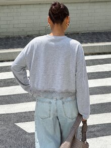 Muchica 女款休閒舒適圓領淺灰色下擺對比蕾絲長袖針織T恤，秋冬款 - 淺灰色 - 查看 2