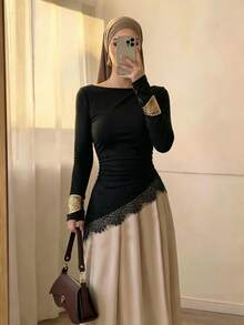 Celisse 女款素色百褶不對稱下擺對比蕾絲T恤 秋冬款 - 黑色 - 查看 1