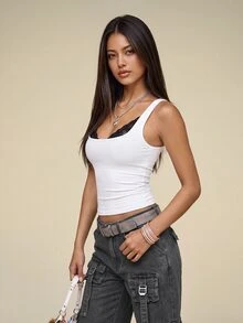 INAWLY 女士新款夏季背心，基础款白色背心，性感低胸白色露脐上衣，蕾丝拼接修身吊带背心，方领夏季背心，休闲黑白撞色背心，性感街头风夏季上衣，适合日常穿着、散步、购物、度假、派对、海滩等场合。 - 黑與白 - 查看 5