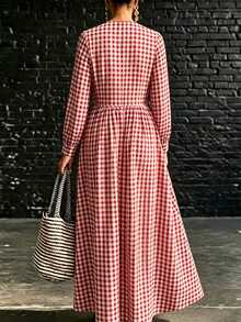 SHEIN LUNE Gaun Ukuran Besar Motif Kotak-kotak Prancis dengan Hiasan Pita, Resleting Depan dan Belakang, Potongan A-Line Pas Badan, Lengan Lentera, Leher V, Cocok untuk Tamu Pernikahan, Liburan, Warna Merah dan Putih, Musim Gugur, Gaya Fairycore - Merah - View 3