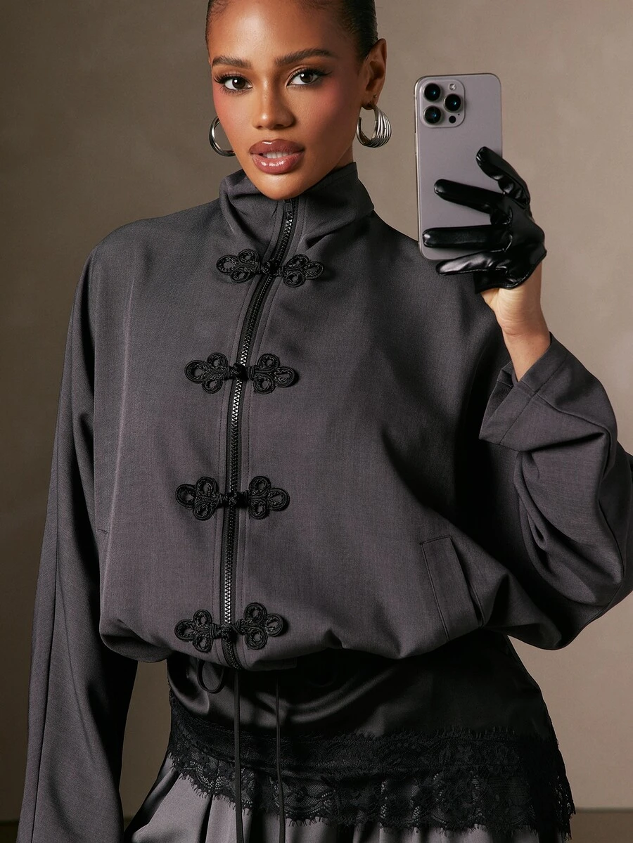 Hauture New Chinese Style Stand Collar Frog Button Silhouette Jacket Women Vintage Grey Tone Loose Batwing Sleeve Lazy Short Workwear Jacket - Grey - View 1