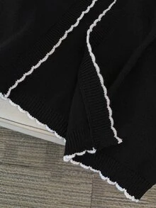 GlowEve CURVE Plus Size Elegant Colorblock Wavy Edge Long Sleeve Cardigan - Black and White - View 7