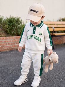 SHEIN 男嬰白色POLO領套裝 秋季休閒花童開學穿搭 對比色塊地標圖案長袖時尚套裝 - 彩色 - 查看 4