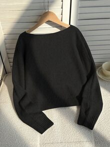 SHEIN 1件青少年女孩時尚露肩寬鬆慵懶黑色馬刺繡圖案灰色蝙蝠袖短版套頭毛衣，正厚度，整齊下擺，緊口袖口，細膩質感，舒適貼身，純色簡約百搭，適合日常穿著、上學、購物、派對、居家等場合，秋冬穿搭 - 黑色 - 查看 2
