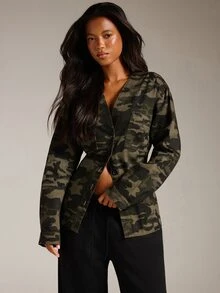 Athîral Denim Women's Relaxed Fit Olive Green Washed Denim Top,V-Neck,Button Front,Chest Pocket,Camo Print,Fall Utility Streetwear Casual,Daily Outings Everyday - Army Green - View 6