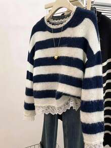 Comfortcana Sweater Wanita Motif Garis-Garis Blok Warna dengan Hiasan Renda dan Patchwork - MultiWarna - View 1