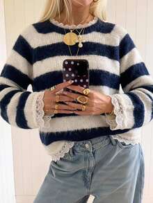 Comfortcana Sweater Wanita Motif Garis-Garis Blok Warna dengan Hiasan Renda dan Patchwork - MultiWarna - View 3