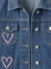SHEIN Denimly 女孩時尚戶外百搭休閒學院風可愛花卉彩虹蝴蝶結字母愛心印花牛仔夾克外套，翻領水洗牛仔長袖 - 深色水洗藍 - 查看 6