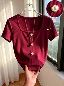 Franclia Women's Minimalist Solid Apricot Square Neck Short Sleeve Elastic Slim Fit T-Shirt, Suitable For Daily Wear, Button Decor, Minimalist Design, Summer, Versatile - Burgundy - View 3