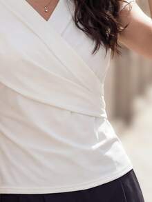 GlowEve New Spring/Summer V-Neck Crossed Shoulder Short Sleeve Slim Fit Backless Design Fashionable Blouse For Women - White - View 4