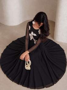 Modelyn Set Atasan Mesh Bordir Bunga Tali Leher Kotak Hitam dan Rok Full untuk Pernikahan Makan Malam Formal Hitam Putih Elegan Musim Gugur - Hitam - View 3