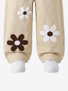 SHEIN Genkimix Kids Girls' Denim Overalls, Khaki, 3D Flower Towel Embroidery, Front Pocket, Straight Loose Fit, Autumn Fall Vacation - Khaki - View 7