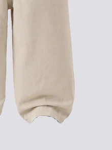 SHEIN Elladie kids 女童牛仔吊帶褲，四季新款，休閒百搭，復古牛仔卡其色，粉色與白色愛心刺繡，寬鬆直筒版型，舒適優質棉質牛仔布，日常穿著，時尚百搭造型，四季女童牛仔吊帶褲 - 卡其色 - 查看 8