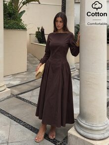 Siren Gaze Elegant minimalistisk klänning för kvinnor i enfärgad mörkbrun, båtringning, lång ärm, för lärarens dag, brunch, semester och tebjudning, höst - Brun - Visa 3
