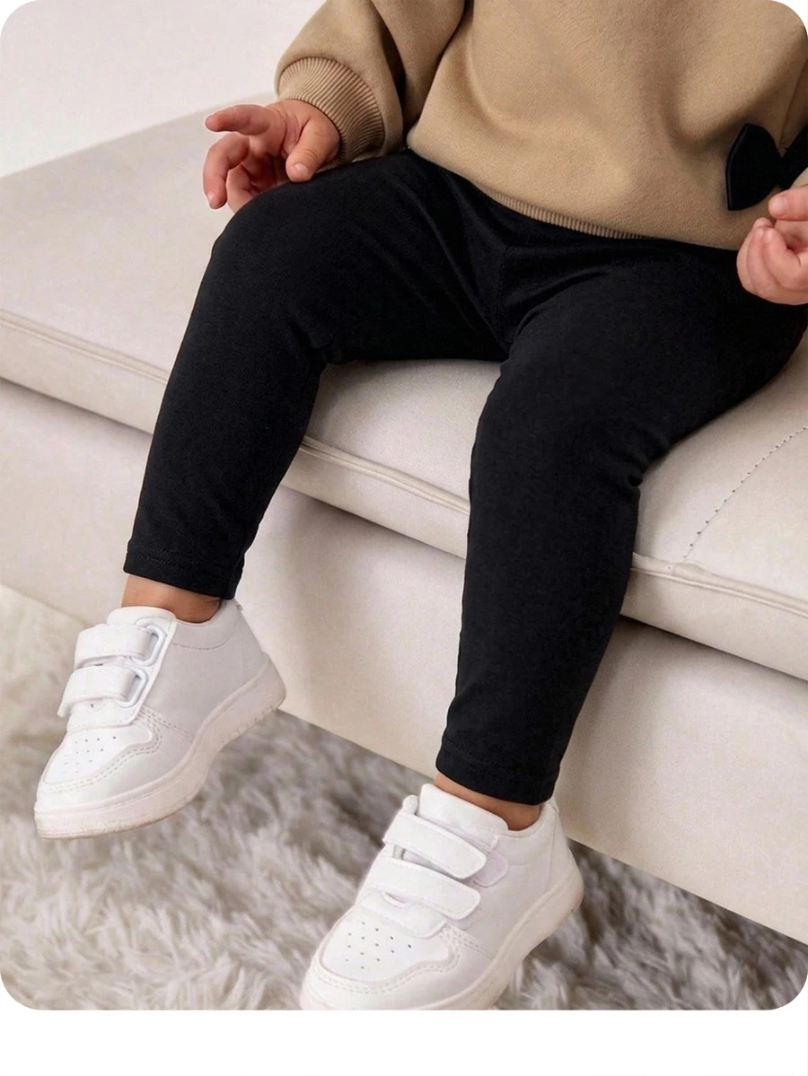 SHEIN Baby Girl Elastic Waist Solid Black Woven School Breathable Relaxed Easy-Care Soft Bold Chic Cool Fresh Cozy Free Flowy Girls Pants - Black - View 1