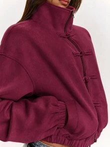 SHEIN BAE 女款仿麂皮短版夾克 蛙形開襟扣 立領拉鍊 落肩設計 復古休閒 米色 新中式風格 - 紅色 - 查看 7