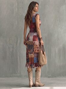 Glimmora Gaun Pendek Wanita Kerah V Motif Full Print Kasual Boho untuk Pesta dan Liburan Musim Panas Warna Burgundy - MultiWarna - View 3