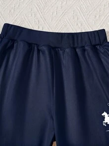 Genkimix Kids 2件組小男孩休閒運動學院風街頭可愛酷感翅膀圖案三色條紋運動衫+長褲，適合日常穿著、上學、旅行、運動，春秋季適用，為男孩提供多種搭配選擇，增加衣著組合多樣性，整體設計簡約優雅，舒適時尚 - 藏蓝色 - 查看 4
