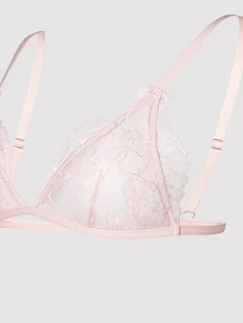 MISSGUIDED طقم ملابس داخلية من الدانتيل الزهري مع حمالة صدر وسروال داخلي جريء مزين بفيونكة ساتان على الجانبين وحافة متموجة هدية عيد الحب - وردي فاتح - مشاهدة 3