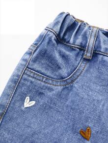 SHEIN 女童時尚可愛街頭風愛心刺繡寬鬆直筒牛仔長褲 - 藍色 - 查看 6