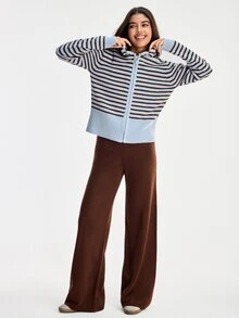 SHEIN طقم نسائي من قطعتين هودي بياقة دائرية وسحاب مع كارديجان وبنطلون سويتر بتفاصيل خطوط وسحاب - بني - مشاهدة 2
