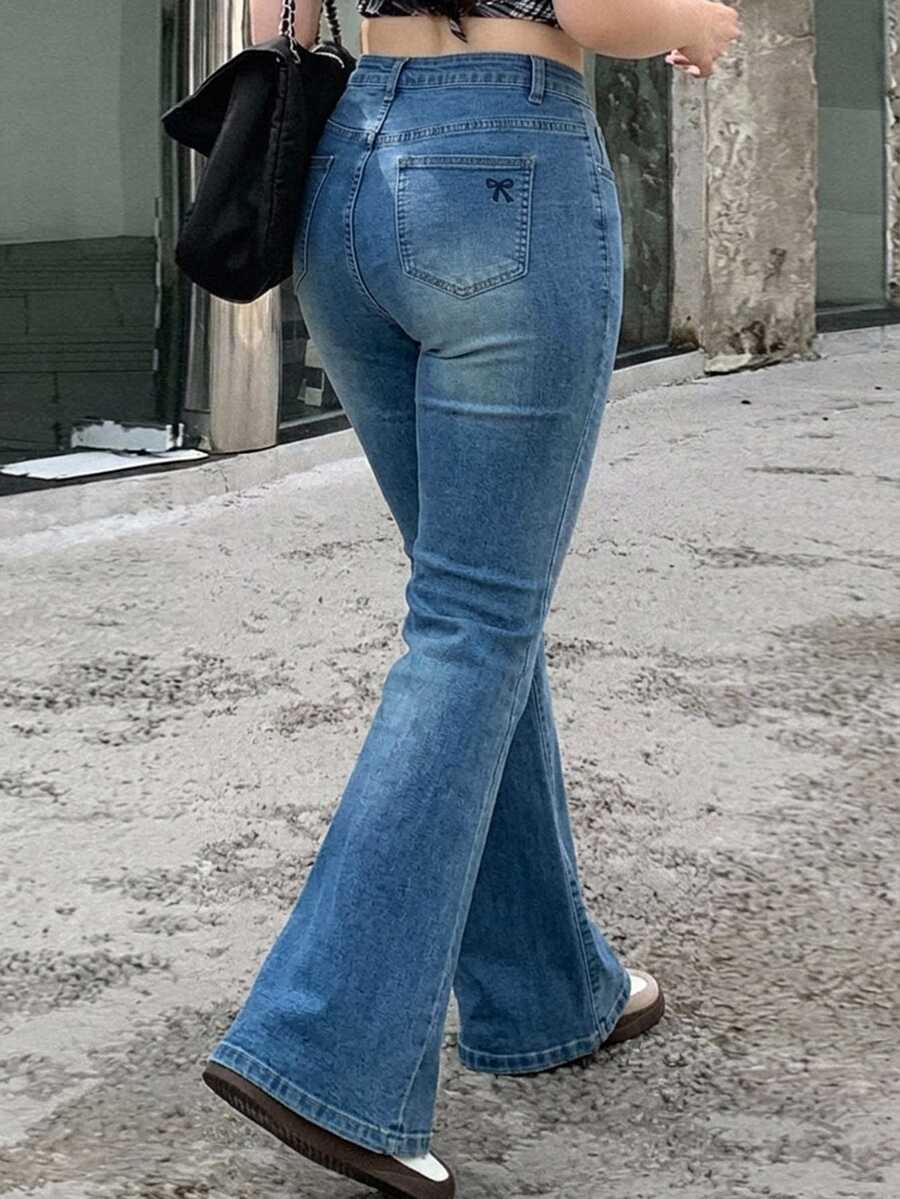 Dazy Plus Light Wash Vintage Denim Stretch Skinny Fit Versatile Long Flare Jeans - Dark Wash - View 1
