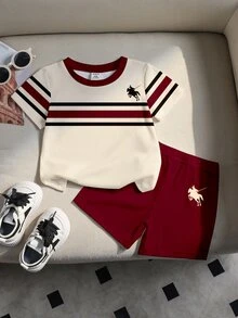 SHEIN 1 Set Acak, Kaos Kasual Khaki & Burgundy Klasik dengan Blok Warna dan Garis-garis, Logo Knight, serta Celana Pendek Bermotif Senada - MultiWarna - View 3