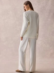 SHEIN ملابس نسائية كارديجان محبوك بنقشة زهرة الأقحوان & بنطلون واسع الساق طقم متناسق - كريم - مشاهدة 10