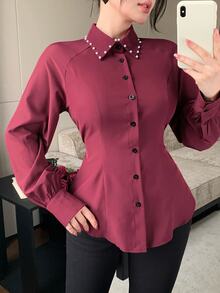 Modelyn 女款酒紅色珠飾領襯衫，長袖鬆緊腰上衣 - 酒紅色 - 查看 3