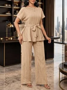 SHEIN Lady 女款優雅休閒棕色卡其色百褶荷葉邊上衣寬腿褲兩件套，適合秋冬夏季辦公工作、早午餐、外出、派對、感恩節、聖誕節 - 卡其色 - 查看 3
