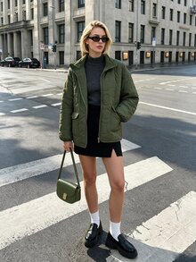 Struktiv Jaket Wanita Kasual Musim Gugur/Dingin dengan Desain Quilted Minimalis dan Nuansa Premium, Cocok untuk Perjalanan Sehari-hari, Berbelanja, dan Santai. Warna Polos Serbaguna. - Hijau Tentara - View 5