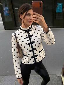 Siren Gaze Autumn/Winter New Vintage Royal Style Short Jacket For Women - Apricot - View 8