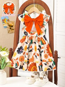 SHEIN Elladie kids 女童（小号）春夏新款休闲时尚连衣裙，彩色花卉数码印花图案，圆领无袖荷叶袖，露背蝴蝶结装饰，腰部褶皱荷叶边下摆，适合年轻女孩穿着，可爱、舒适、优雅，适合日常、上学、外出、聚会、度假等场合。 - 彩色 - 查看 10